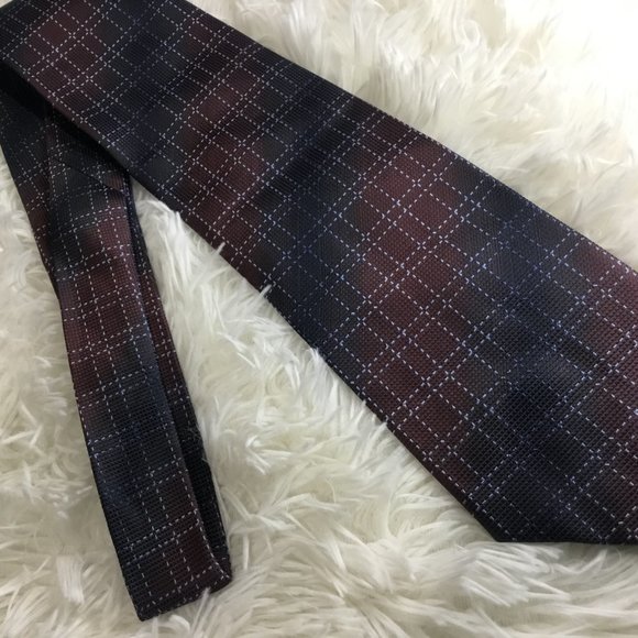 Kenneth Cole New York 100% Imported Silk Neck Tie - Picture 4 of 4